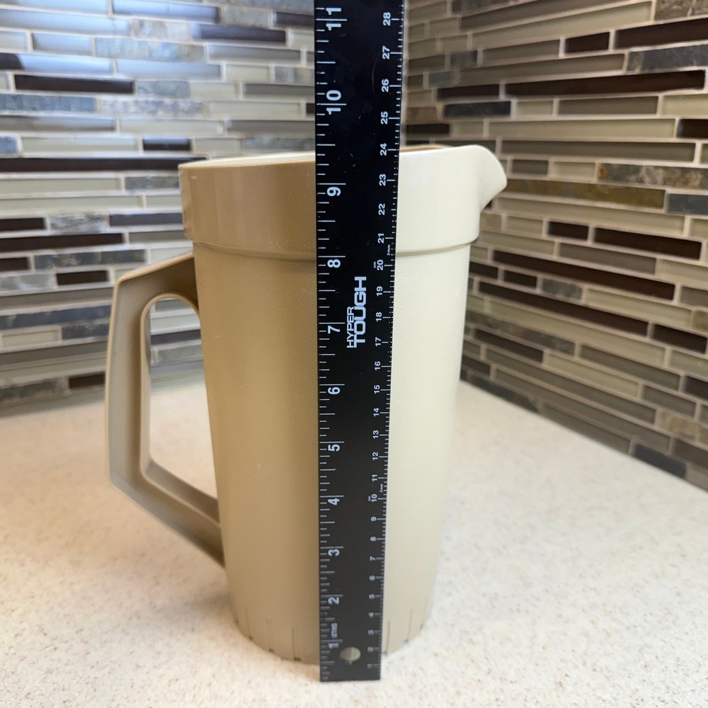 Vintage Tupperware 800-6 Almond Beige Plastic Beverage Pitcher 2 Quart NO LID - Picture 7 of 12